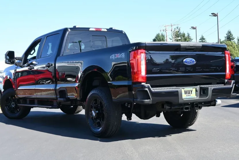 2026 Ford F-350 XL photo 1