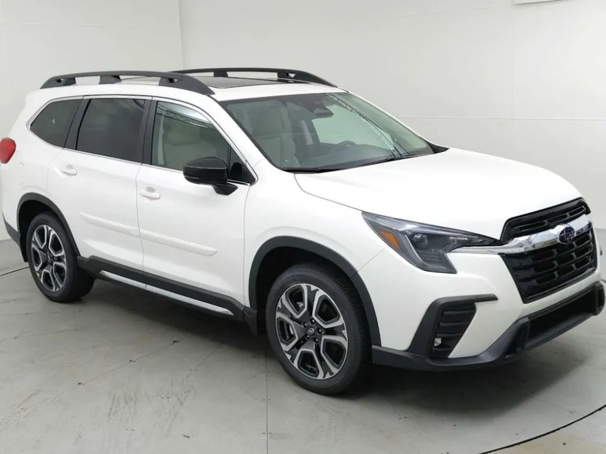 2025 Subaru Ascent Limited photo 1