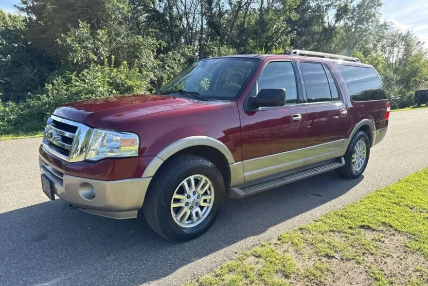 2014 Ford Expedition EL XLT photo 1