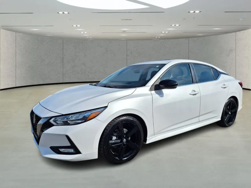 2021 Nissan Sentra SR photo 1