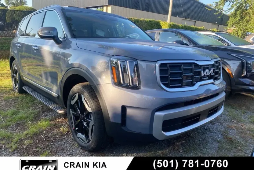 2025 Kia Telluride S photo 1