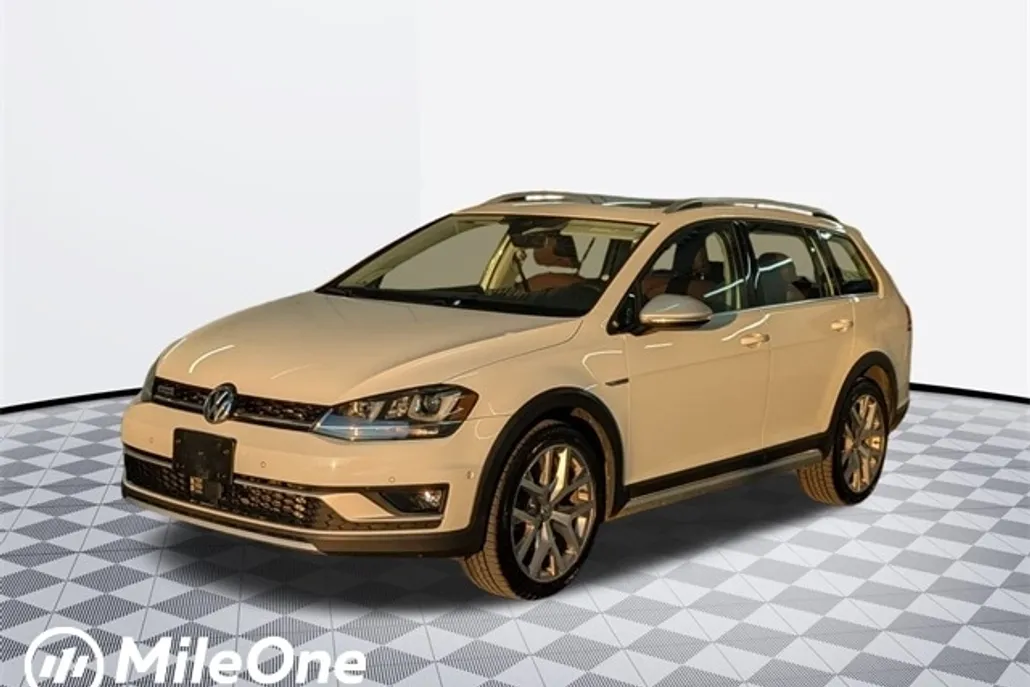 2017 Volkswagen Golf Alltrack TSI SEL photo 1
