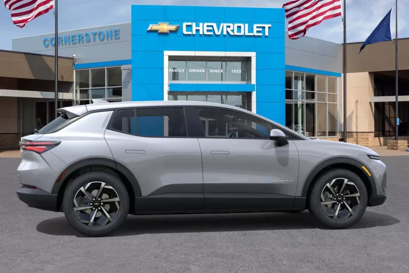 2026 Chevrolet Equinox EV 1LT photo 1