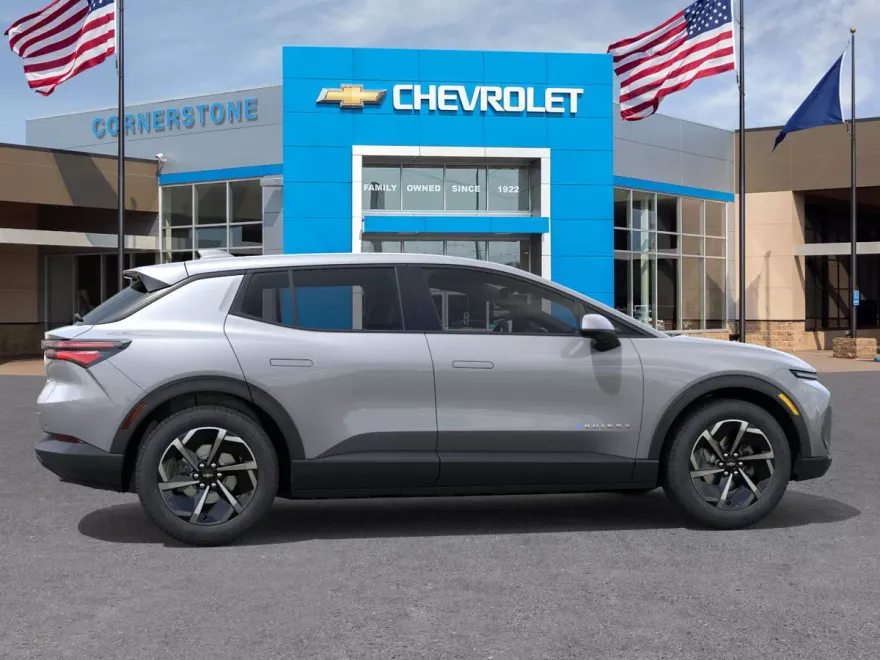2026 Chevrolet Equinox EV 1LT photo 1