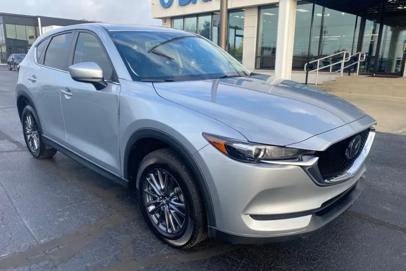2019 Mazda CX-5 Touring photo 1