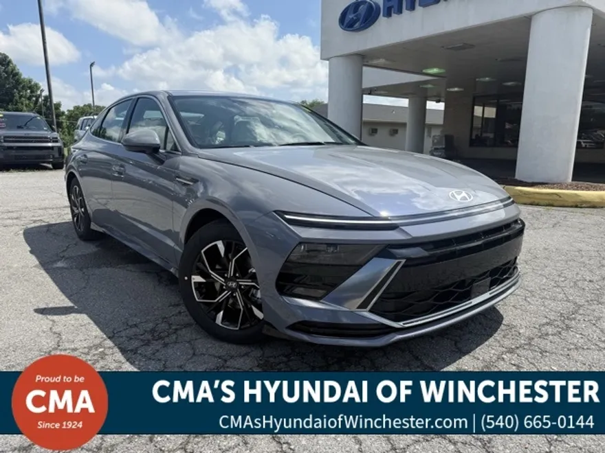 2025 Hyundai Sonata SEL photo 1