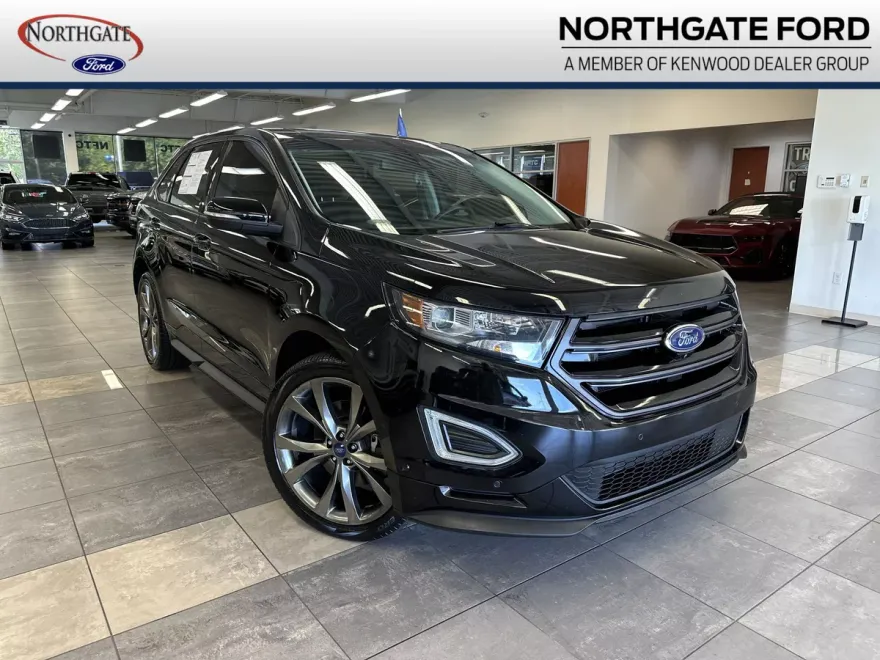 2018 Ford Edge Sport photo 1