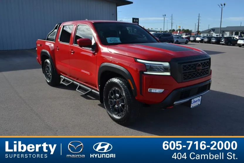 2023 Nissan Frontier PRO-4X photo 1