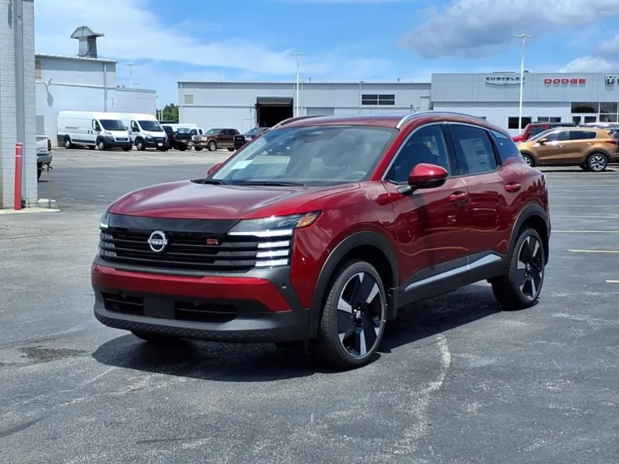 2025 Nissan Kicks SR photo 1