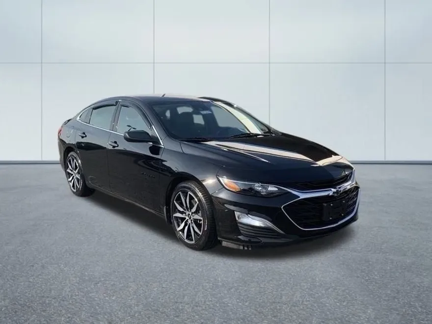 2023 Chevrolet Malibu RS photo 1