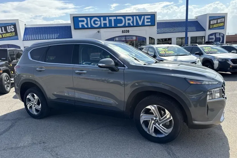 2023 Hyundai Santa Fe SEL photo 1