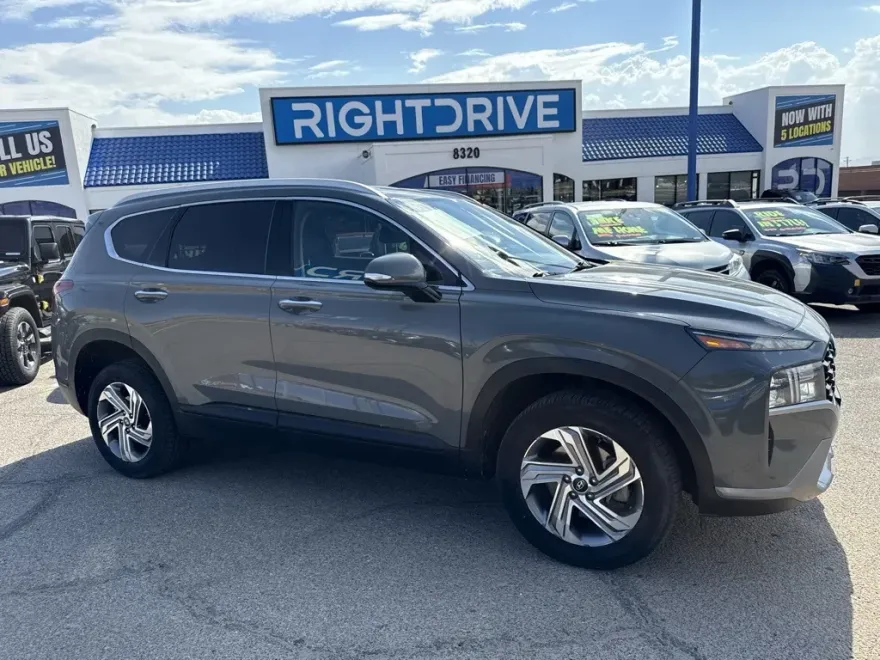 2023 Hyundai Santa Fe SEL photo 1