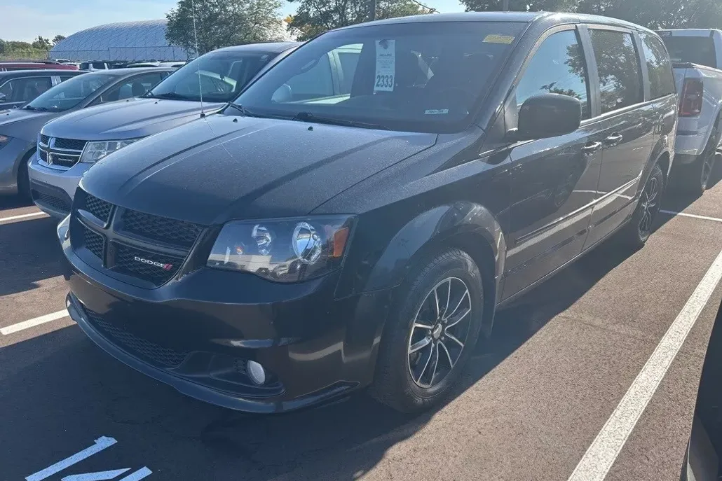 2017 Dodge Grand Caravan GT photo 1
