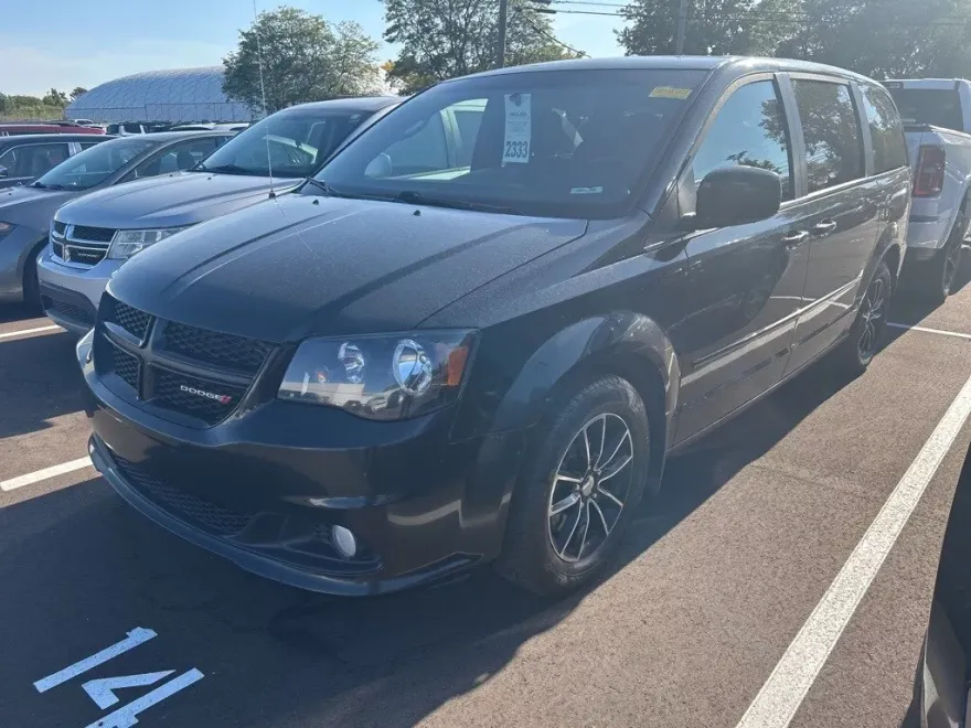 2017 Dodge Grand Caravan GT photo 1