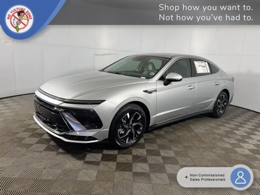 2025 Hyundai Sonata SEL photo 1
