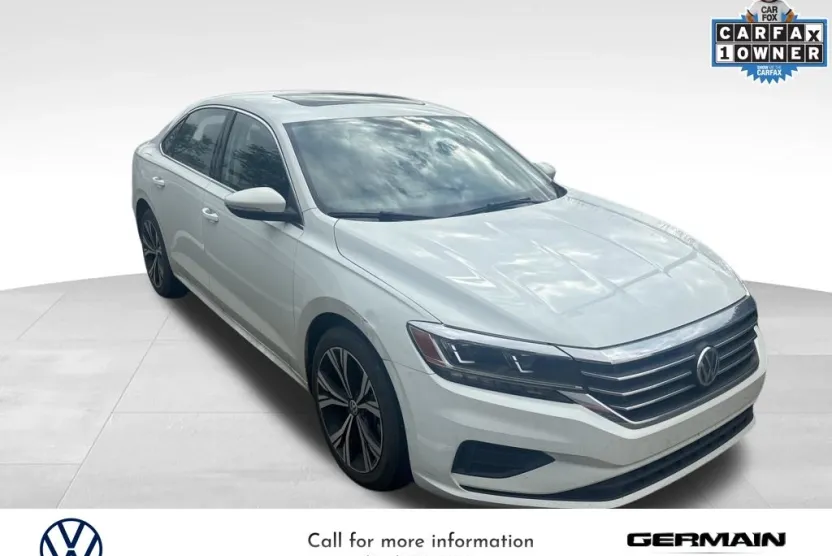 2022 Volkswagen Passat 2.0T SE photo 1
