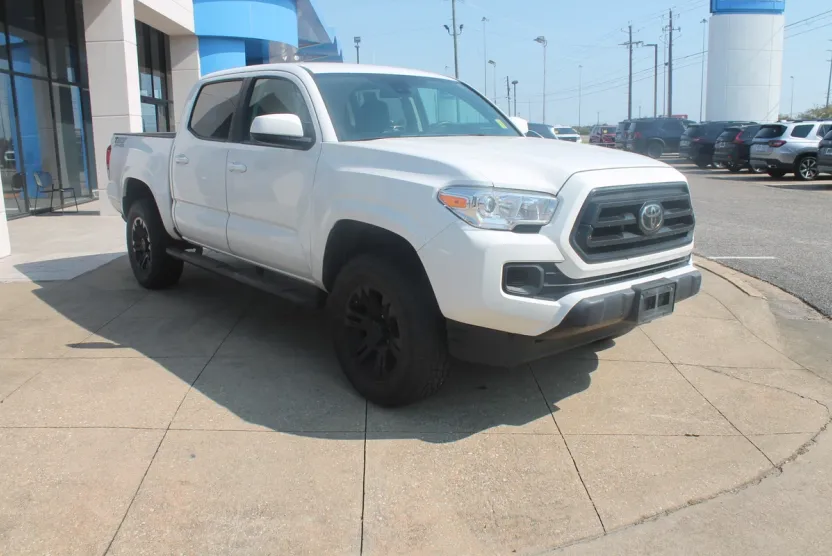 2022 Toyota Tacoma SR5 photo 1