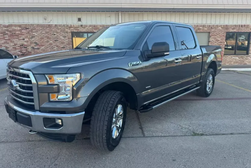 2015 Ford F-150 photo 1