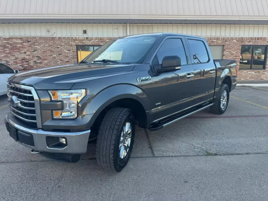 2015 Ford F-150 photo 1