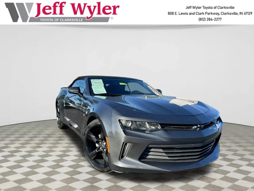 2018 Chevrolet Camaro 1LT photo 1