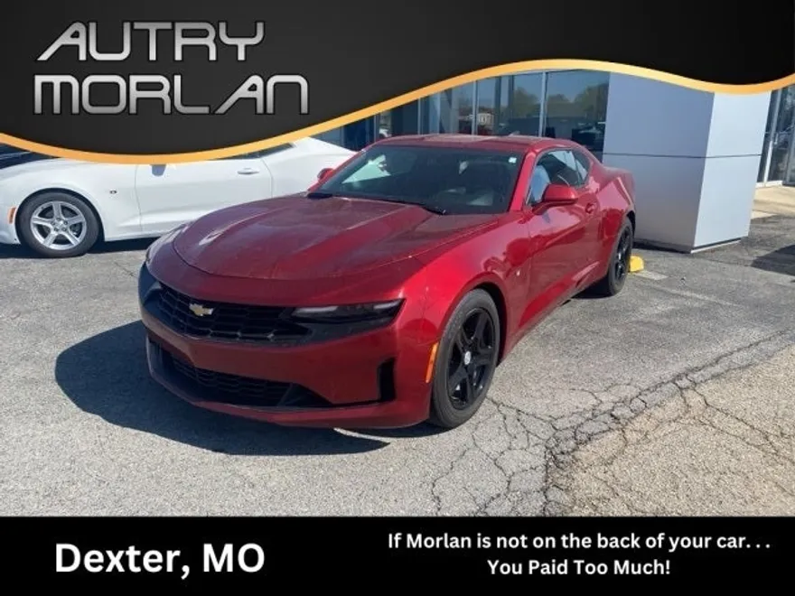 2023 Chevrolet Camaro 1LT photo 1