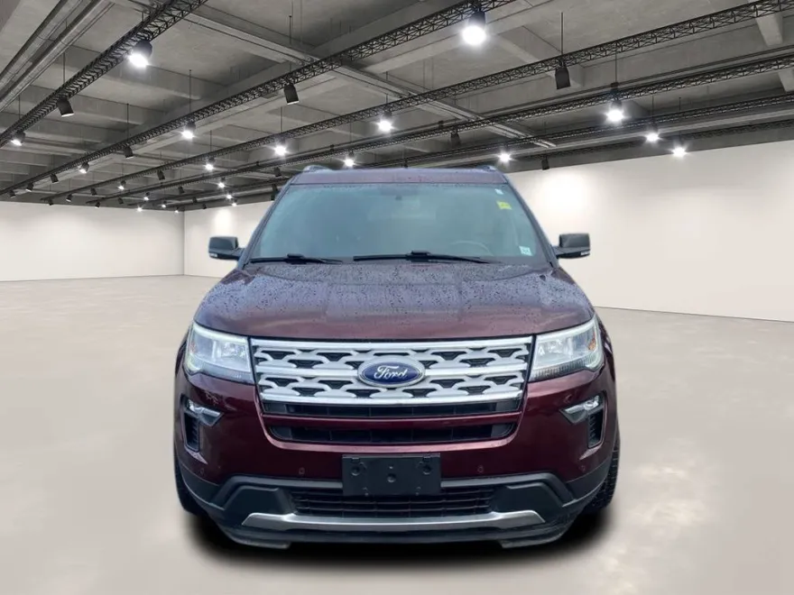 2019 Ford Explorer XLT photo 1