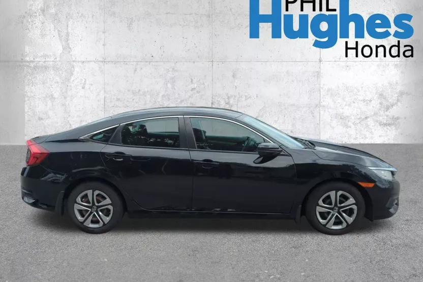 2017 Honda Civic LX photo 1