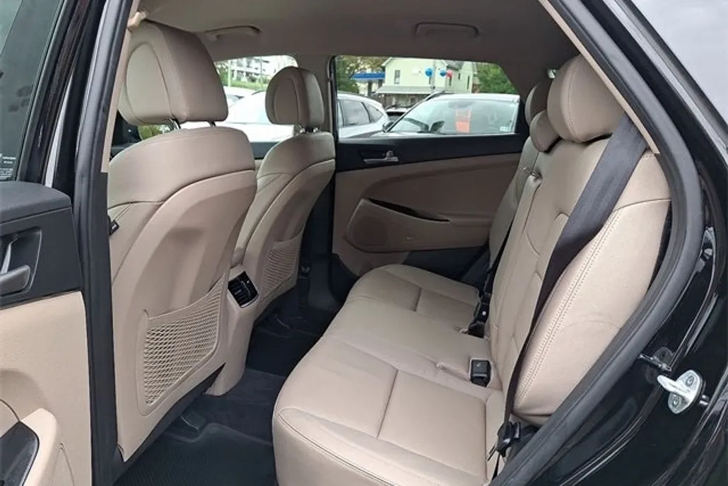 2018 Hyundai Tucson SEL Plus photo 1