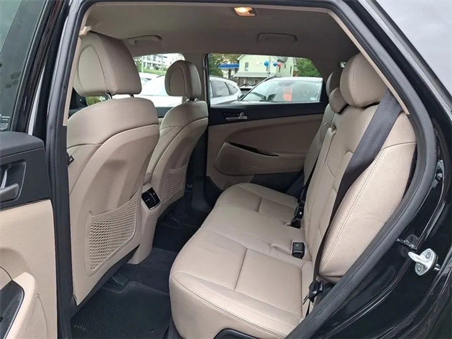 2018 Hyundai Tucson SEL Plus photo 1