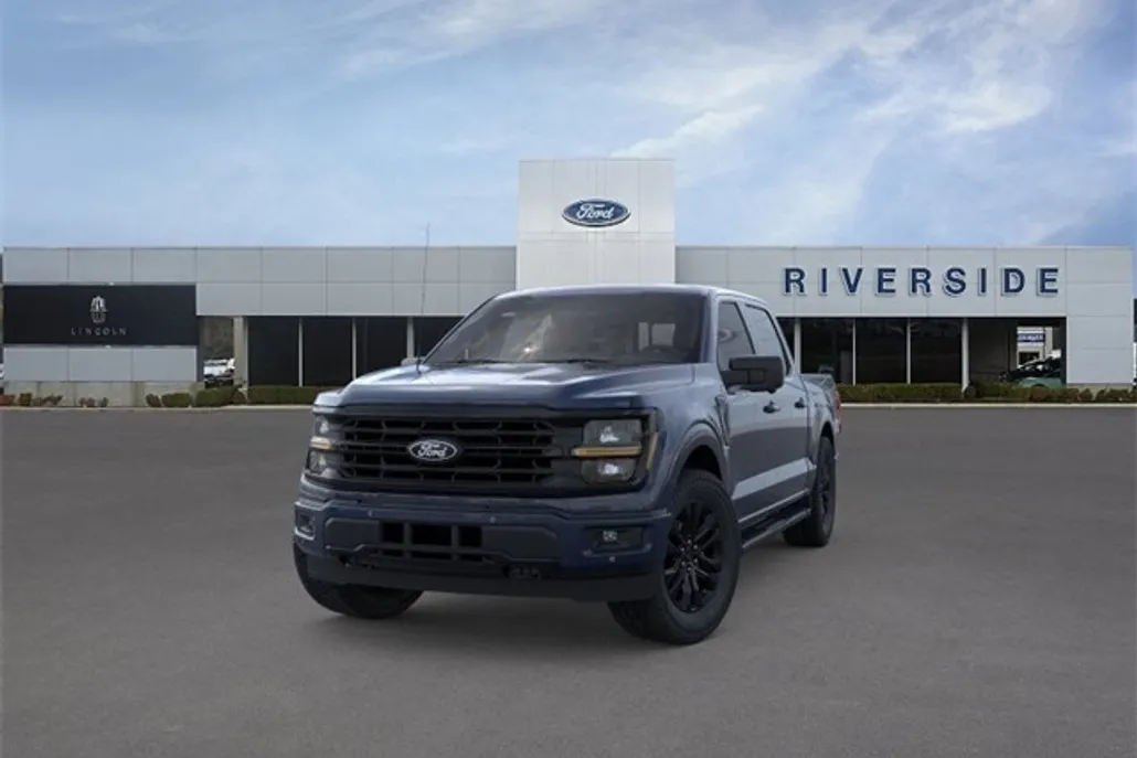 2025 Ford F-150 XLT photo 1