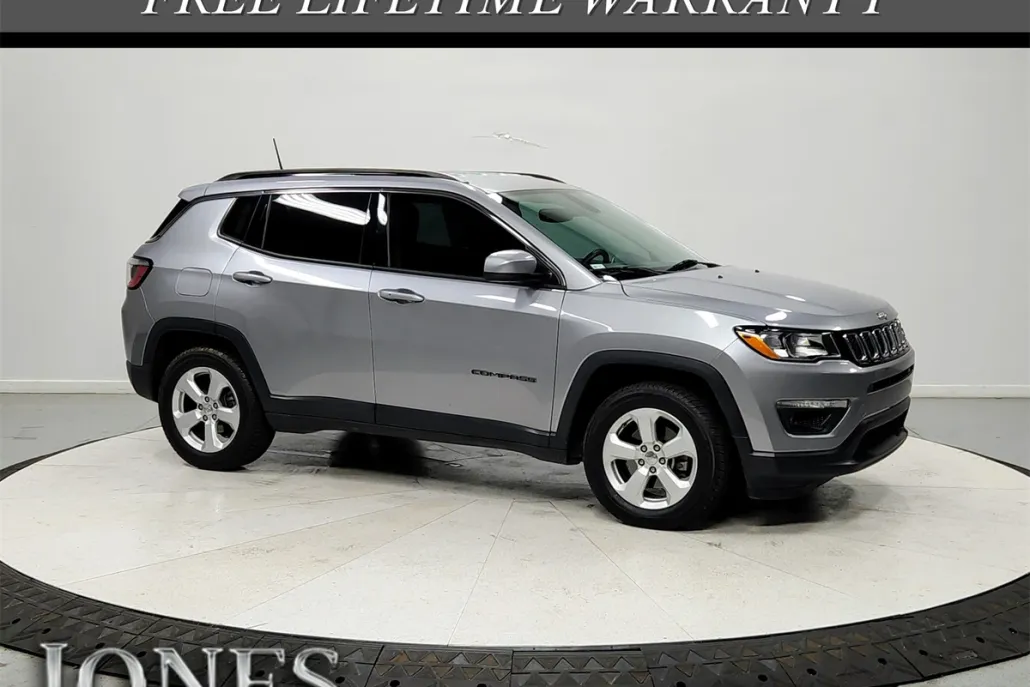 2018 Jeep Compass Latitude photo 1