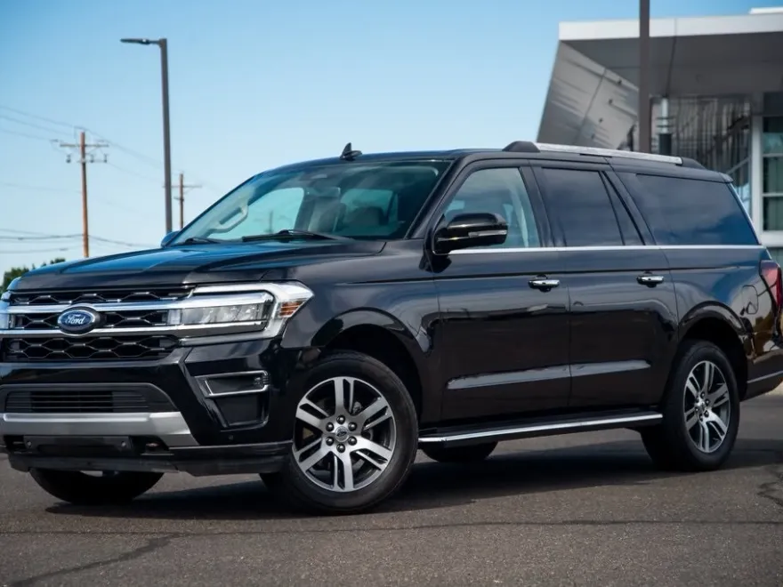 2022 Ford Expedition MAX Limited photo 1