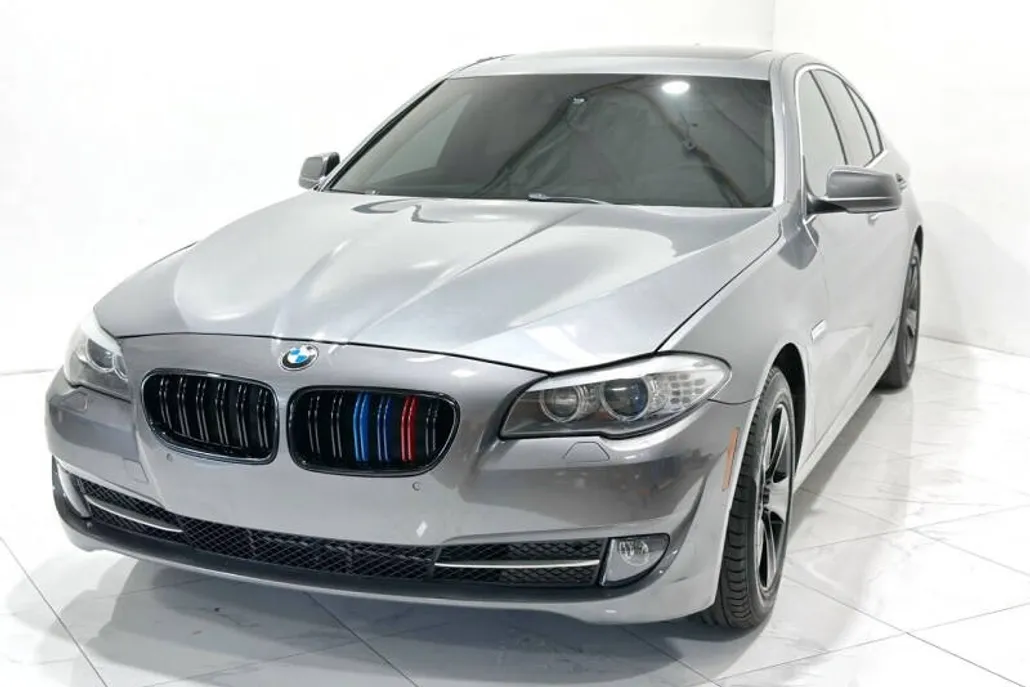 2012 Bmw 528i 5-series photo 1