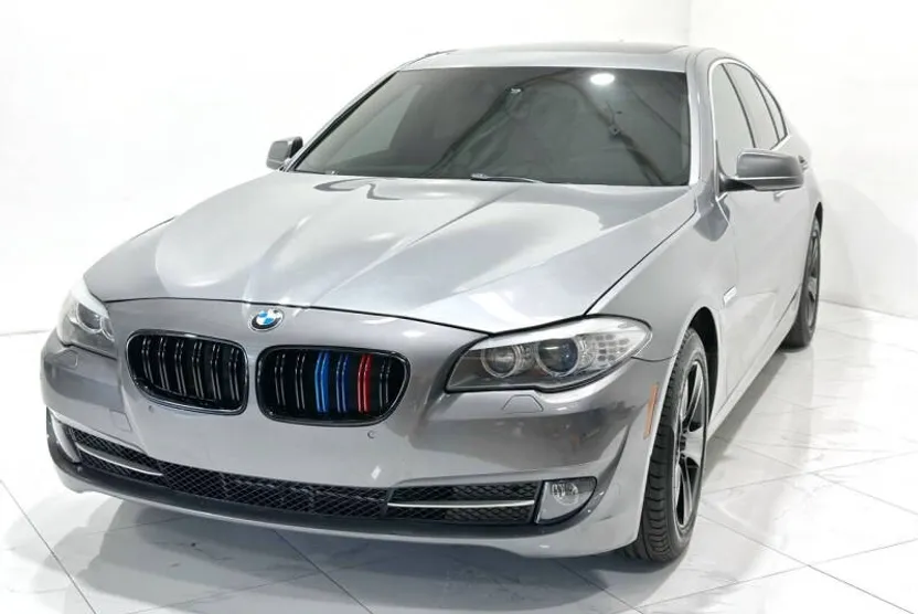 2012 Bmw 528i 5-series photo 1