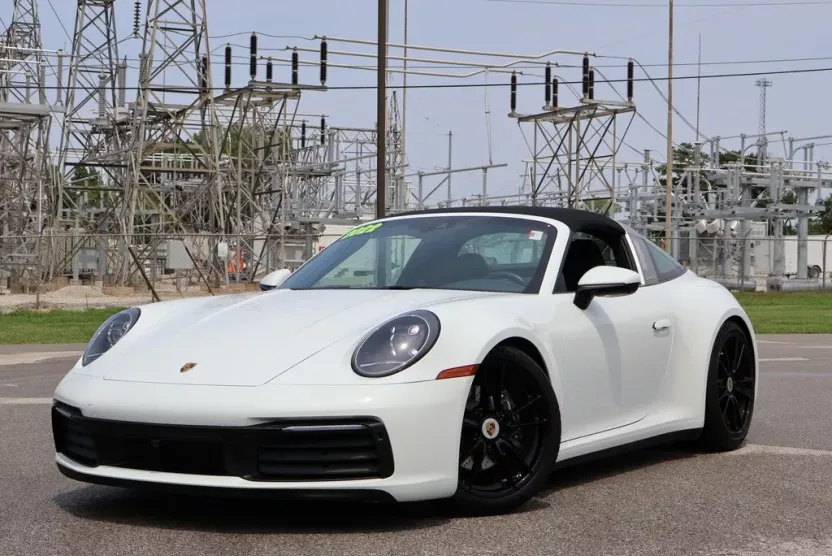 2022 Porsche 911 Targa 4 photo 1