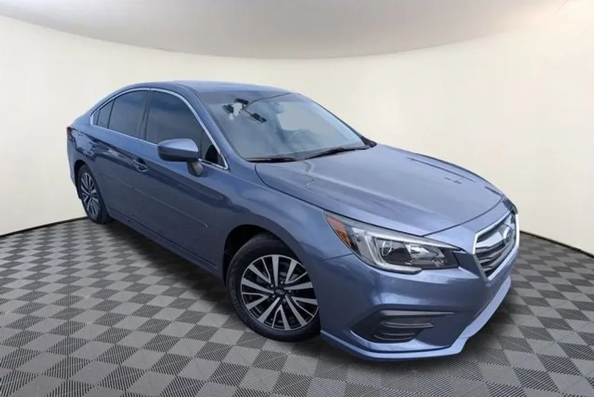2018 Subaru Legacy 2.5i Premium photo 1