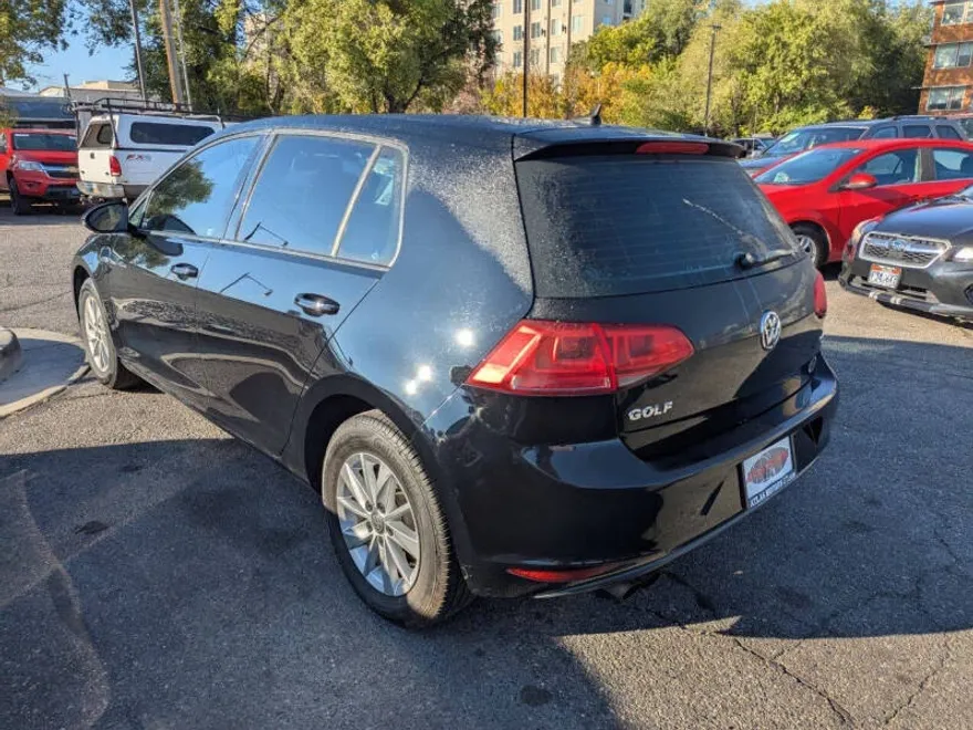 2015 Volkswagen Golf TSI S photo 1