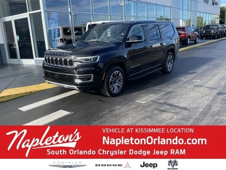 2024 Jeep Wagoneer L Series II photo 1