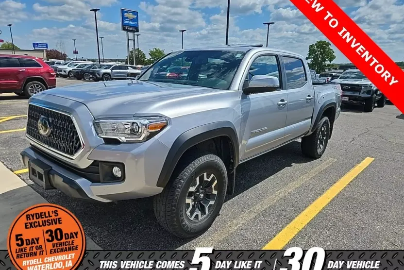 2018 Toyota Tacoma SR photo 1