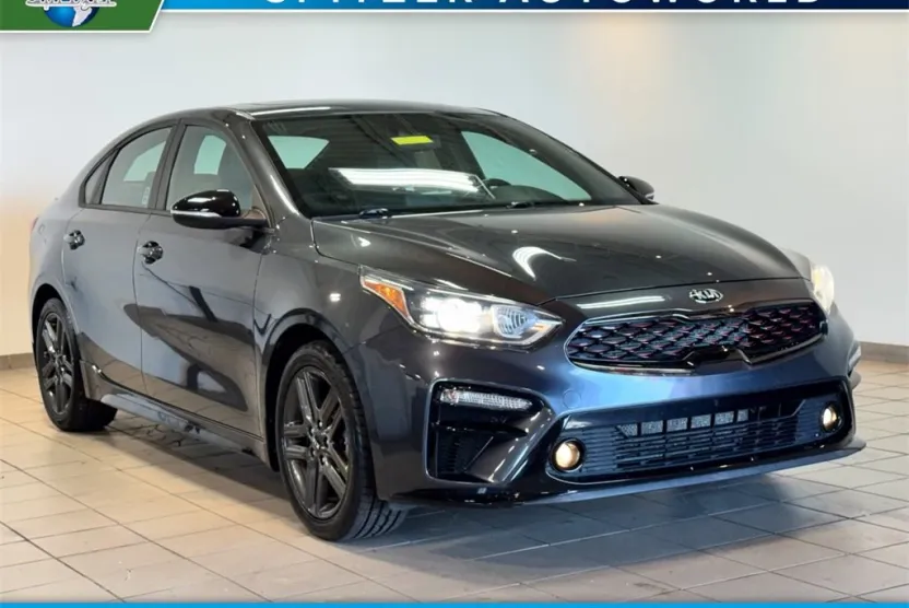2020 Kia Forte GT-Line photo 1
