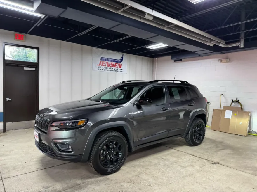 2022 Jeep Cherokee Latitude photo 1