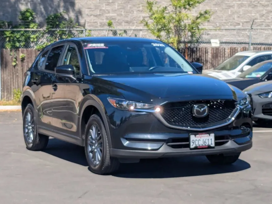 2021 Mazda CX-5 Touring photo 1