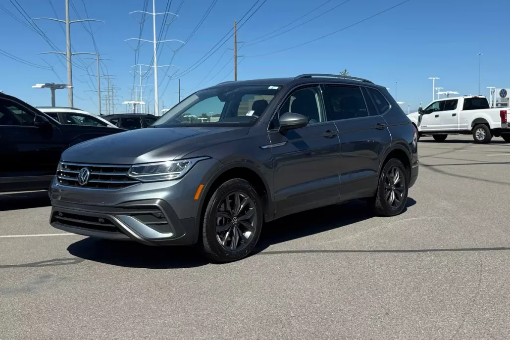 2024 Volkswagen Tiguan SE Wolfsburg Edition photo 1