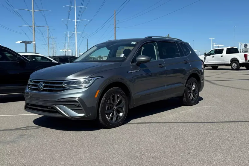 2024 Volkswagen Tiguan SE Wolfsburg Edition photo 1