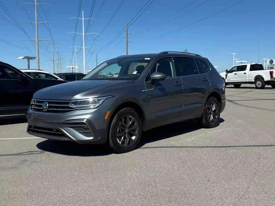 2024 Volkswagen Tiguan SE Wolfsburg Edition photo 1