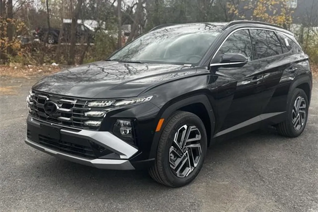 2025 Hyundai Tucson Hybrid Limited photo 1