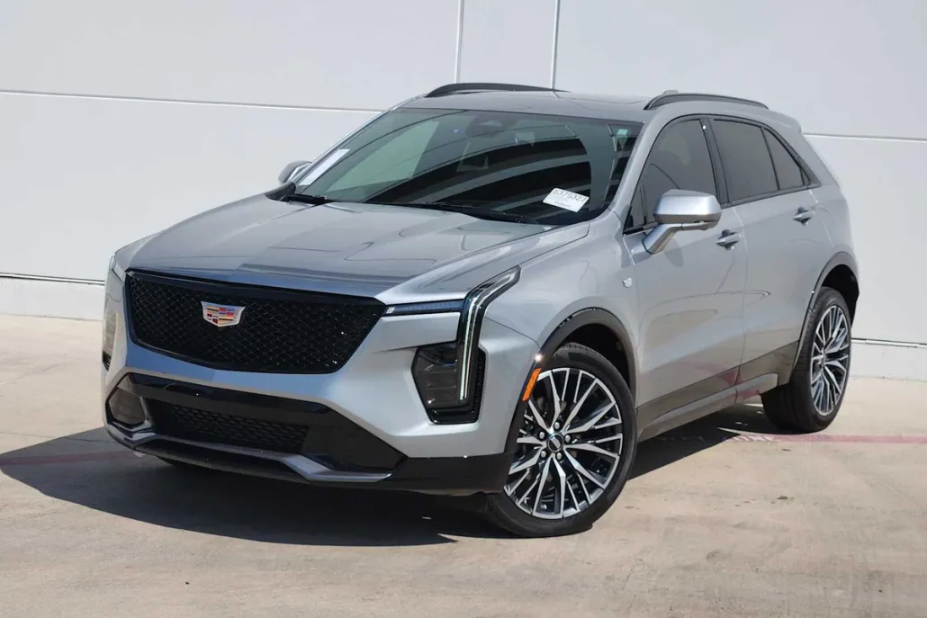 2025 Cadillac XT4 Sport photo 1