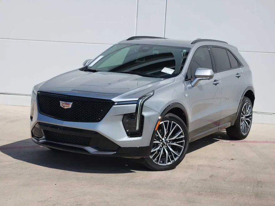 2025 Cadillac XT4 Sport photo 1
