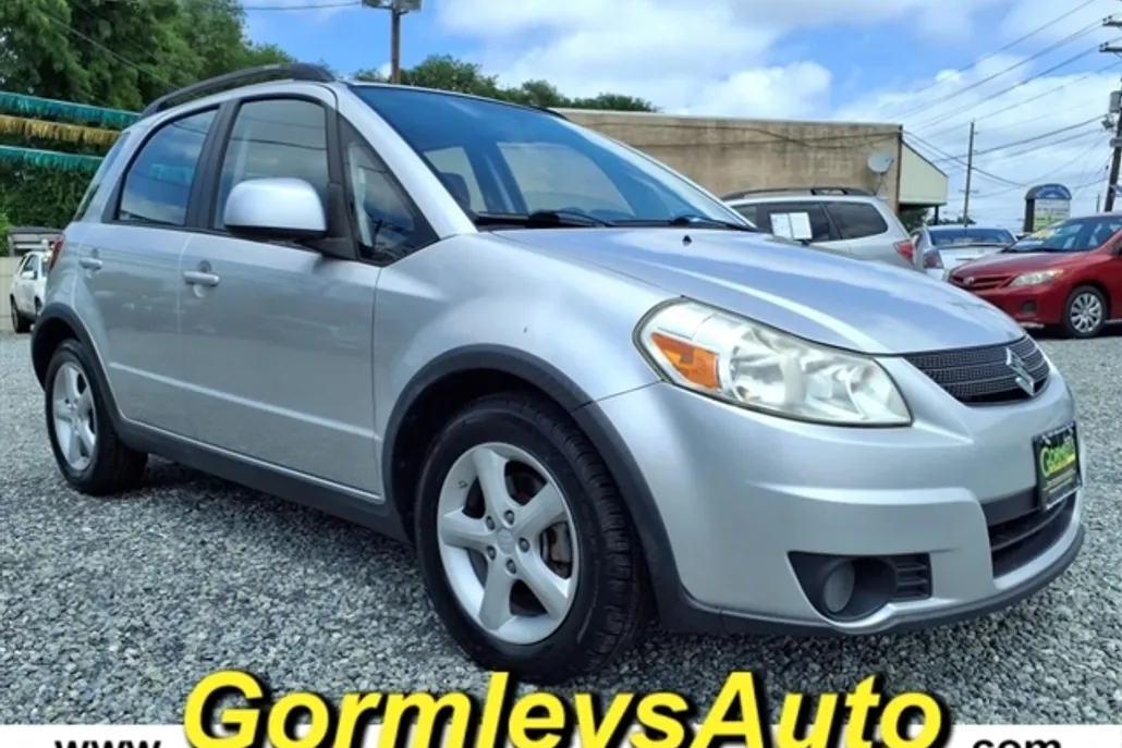 2009 Suzuki SX4 photo 1