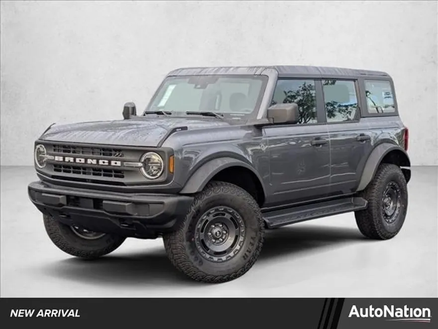 2025 Ford Bronco Base photo 1